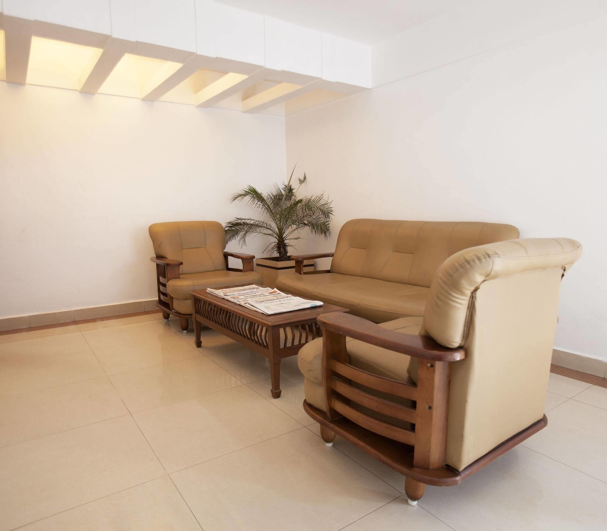 Hotel Crescent Inn Chennai Eksteriør bilde