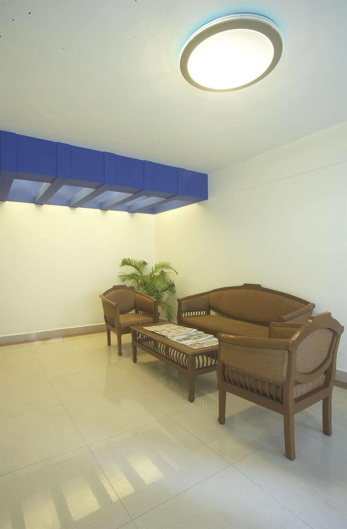 Hotel Crescent Inn Chennai Eksteriør bilde