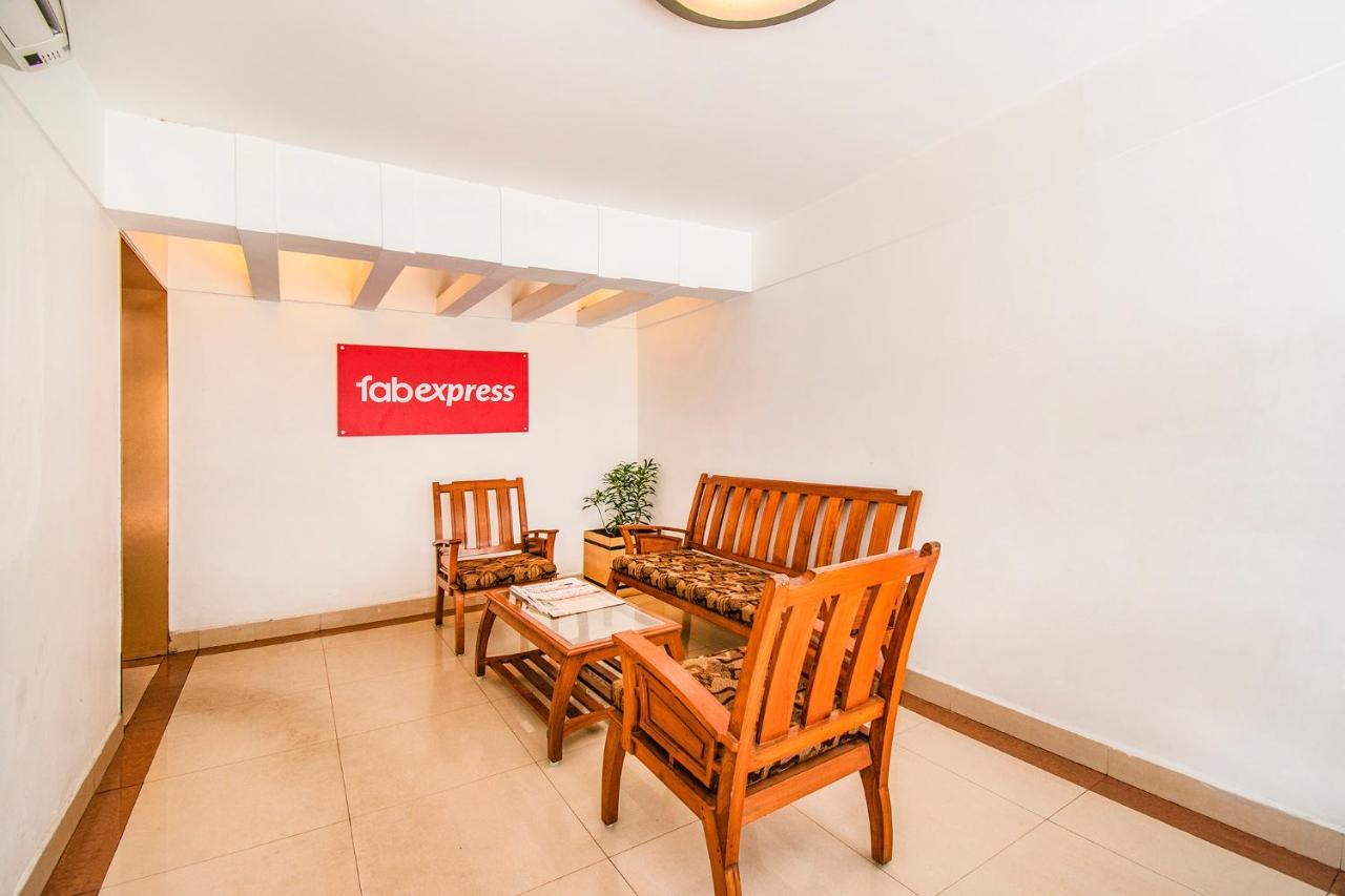 Hotel Crescent Inn Chennai Eksteriør bilde