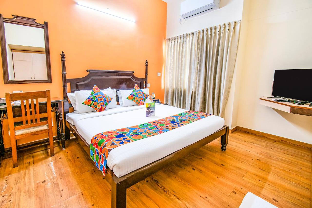 Hotel Crescent Inn Chennai Eksteriør bilde